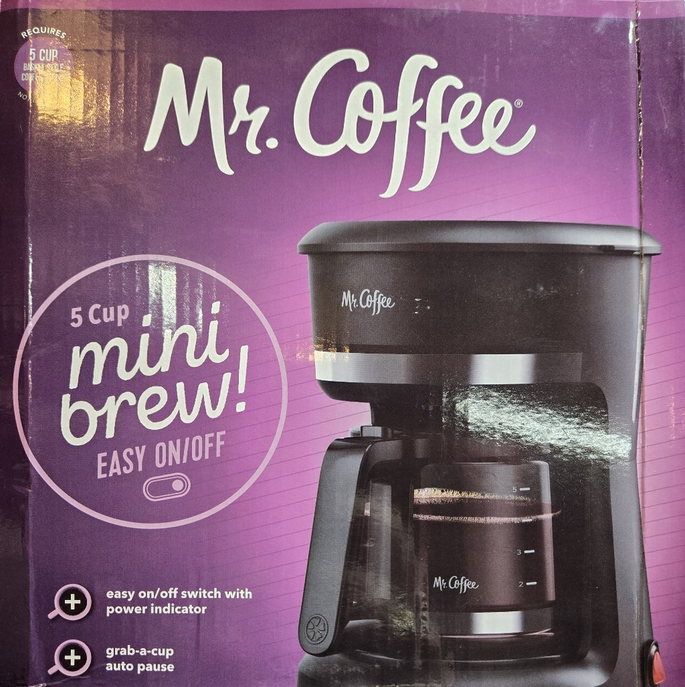 Mr. Coffee 5-Cup Mini Brew Coffee Maker - Black